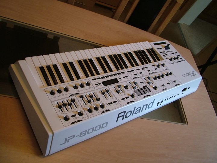 Custom Synth - roland jp8000